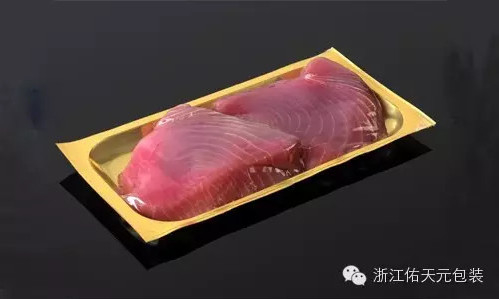 película de oro de 422m m Thermoforming para el envoltorio de plástico del embalaje de la salchicha de la carne del paquete de la piel